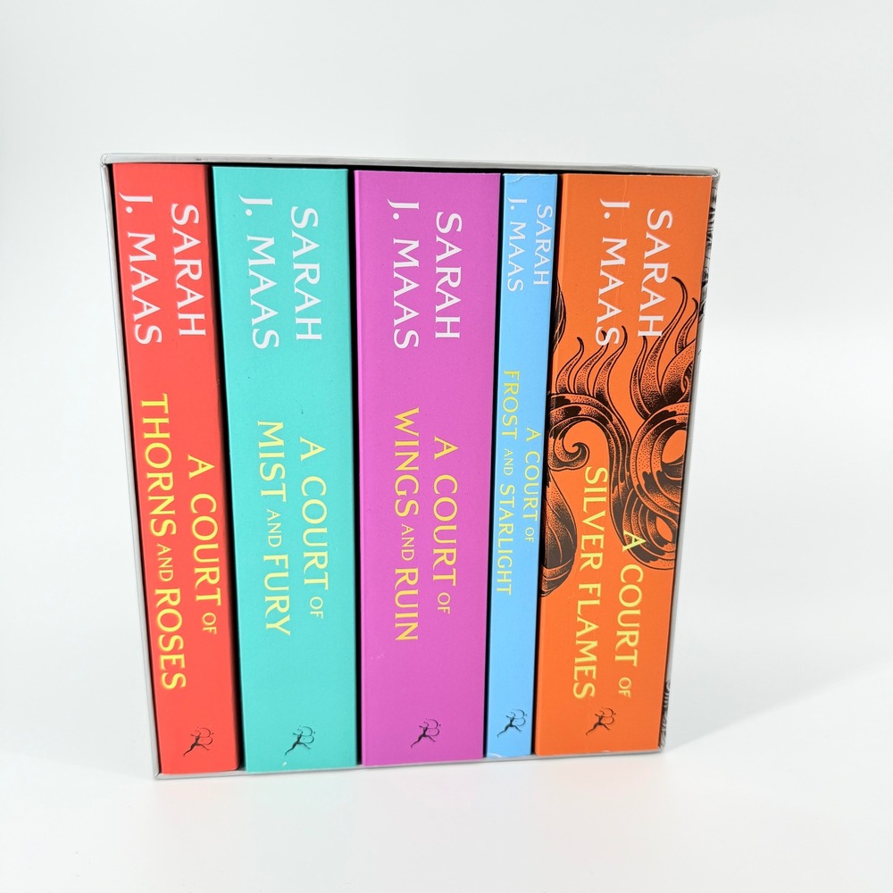 Sarah J Maas A Court of Thorns and Roses 5 Book Box Set ACOTAR Paperback Exc